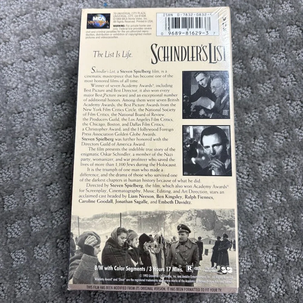Schindlers List (VHS, 1997, 2-Tape Set)